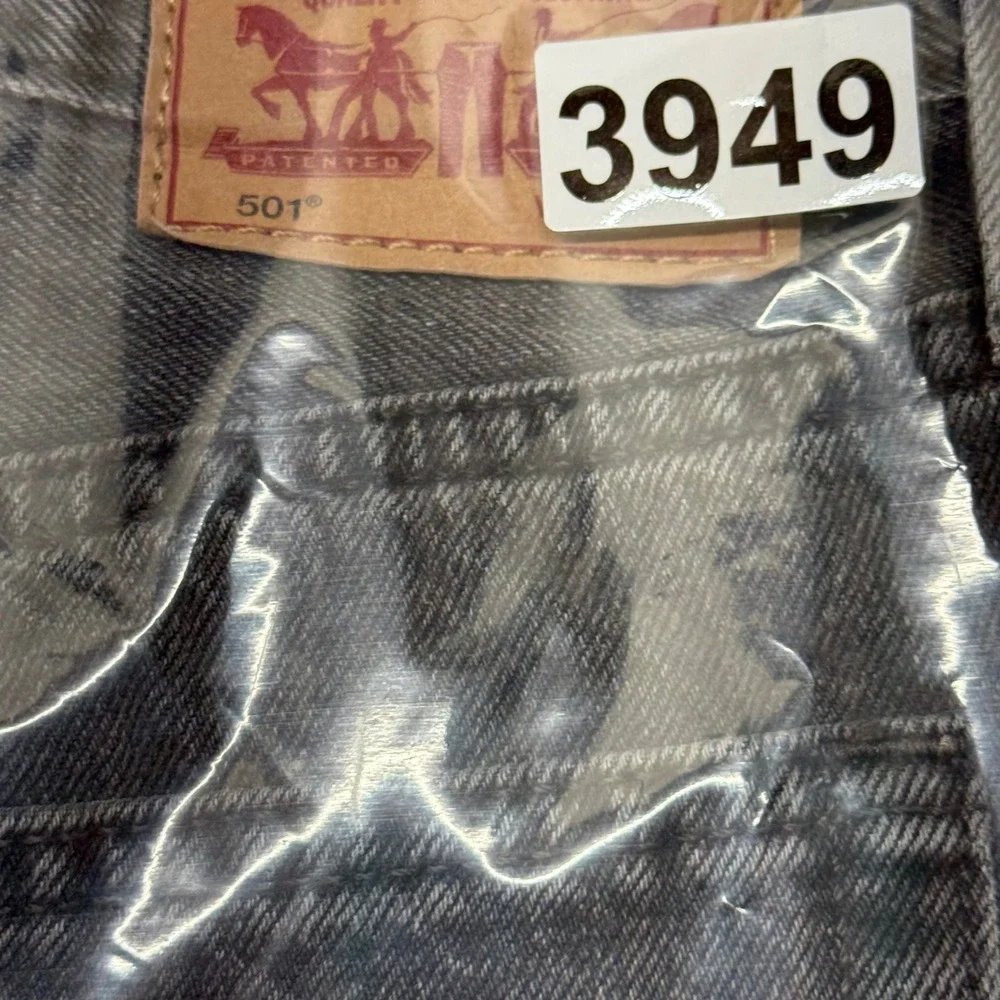 Levi's‎ 501 Original Fit Jeans Mens 29x32 Faded Black Grey Raw Hem 12501-0398